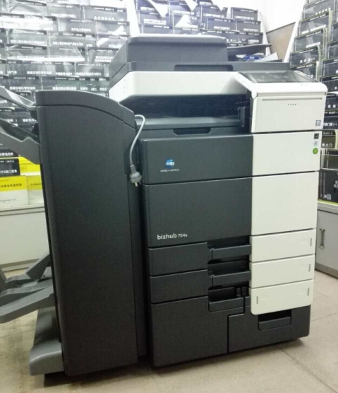 慶祝和承信息給圖書館成功安裝柯尼卡美能達(dá)BH754e復(fù)印機(jī)