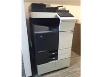 慶?？祁U給某一建材公司成功安裝柯尼卡美能達C308彩色復印機